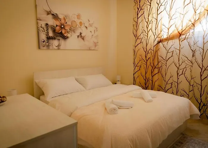 S&f Centre Apartment *