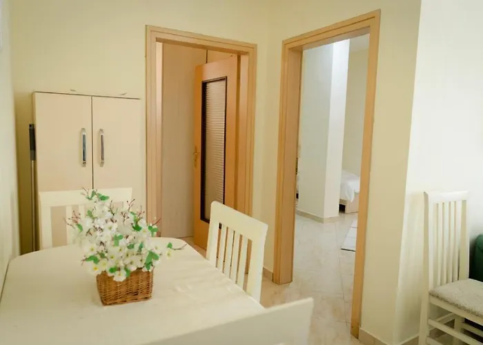 S&f Centre Apartment Tirana